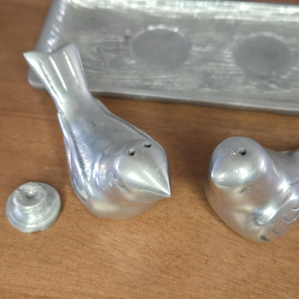Martha Stewart Pewter Bird Salt & Pepper Shakers Spring Garden Set w/ Tray